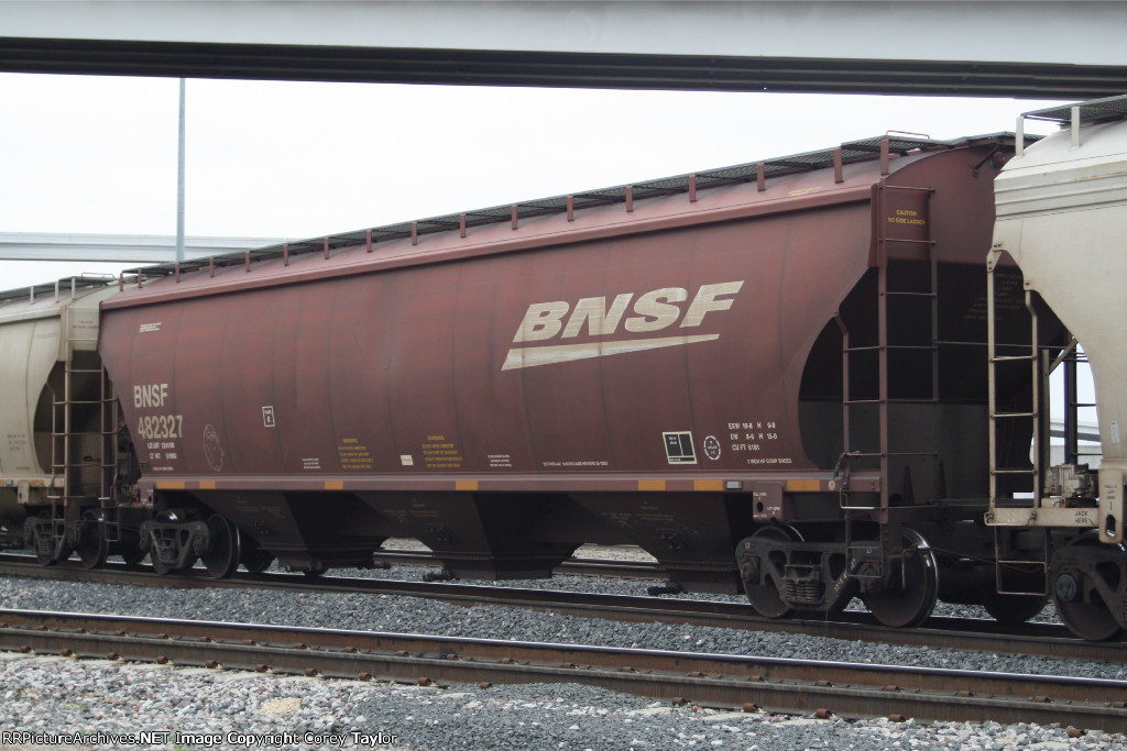 BNSF 482327